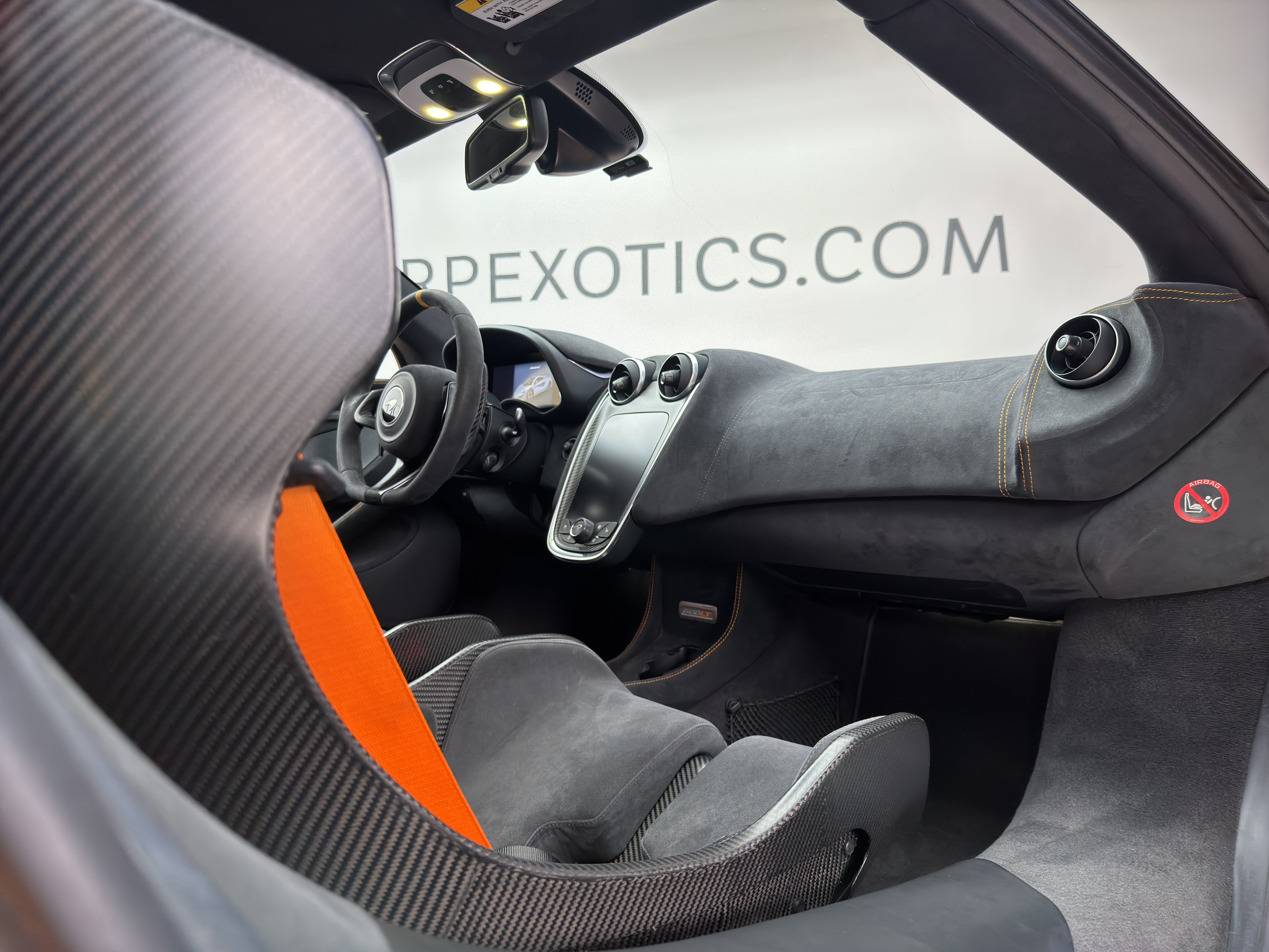 Used 2019 McLaren 600LT photo 18