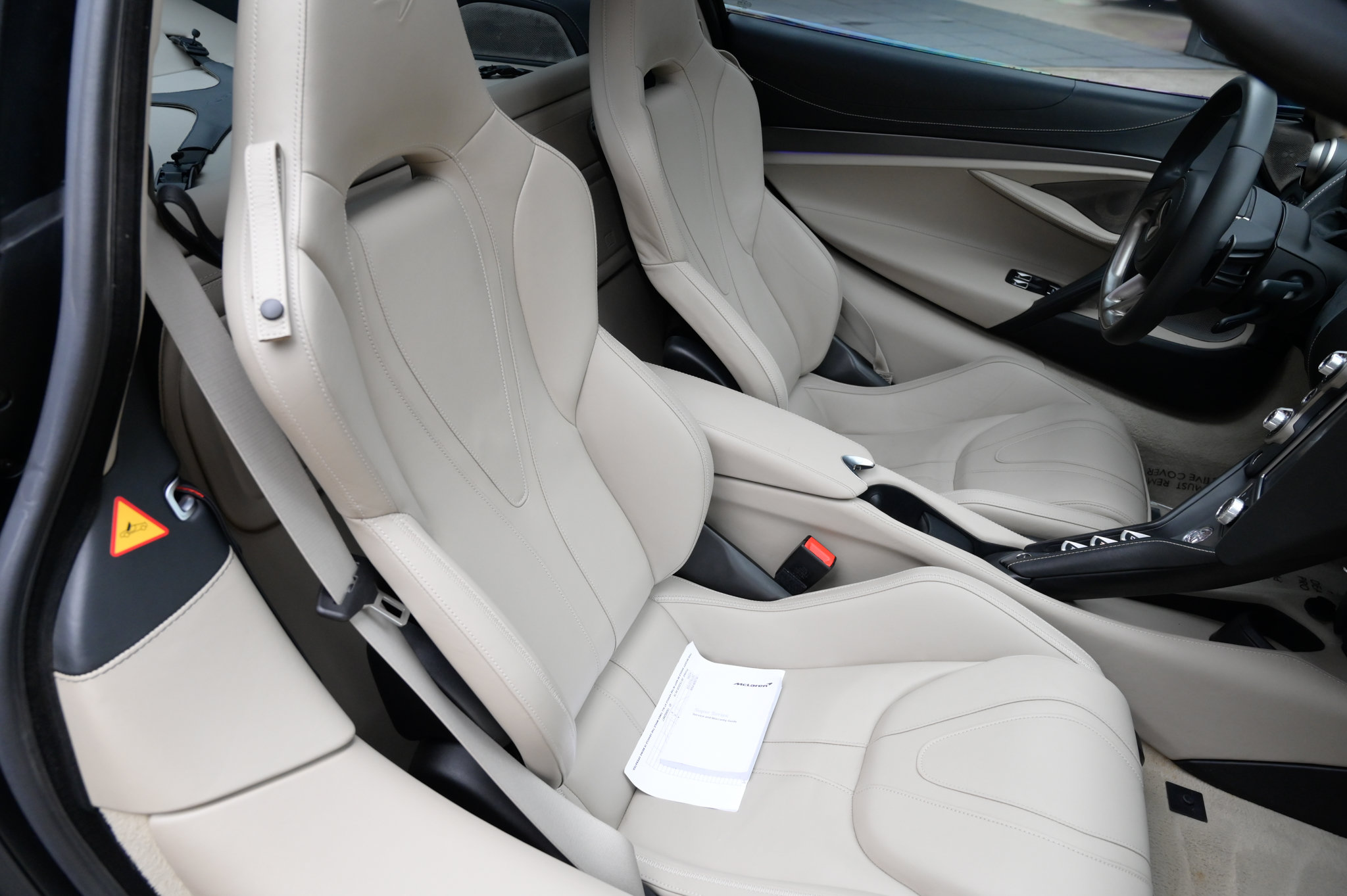 Used 2018 McLaren 720S Luxury photo 38