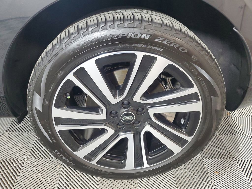 2023 Land Rover Range Rover SE