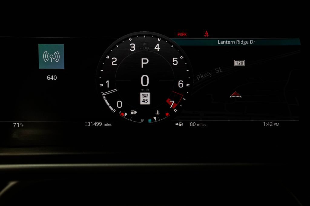 2025 Land Rover Defender 110 S