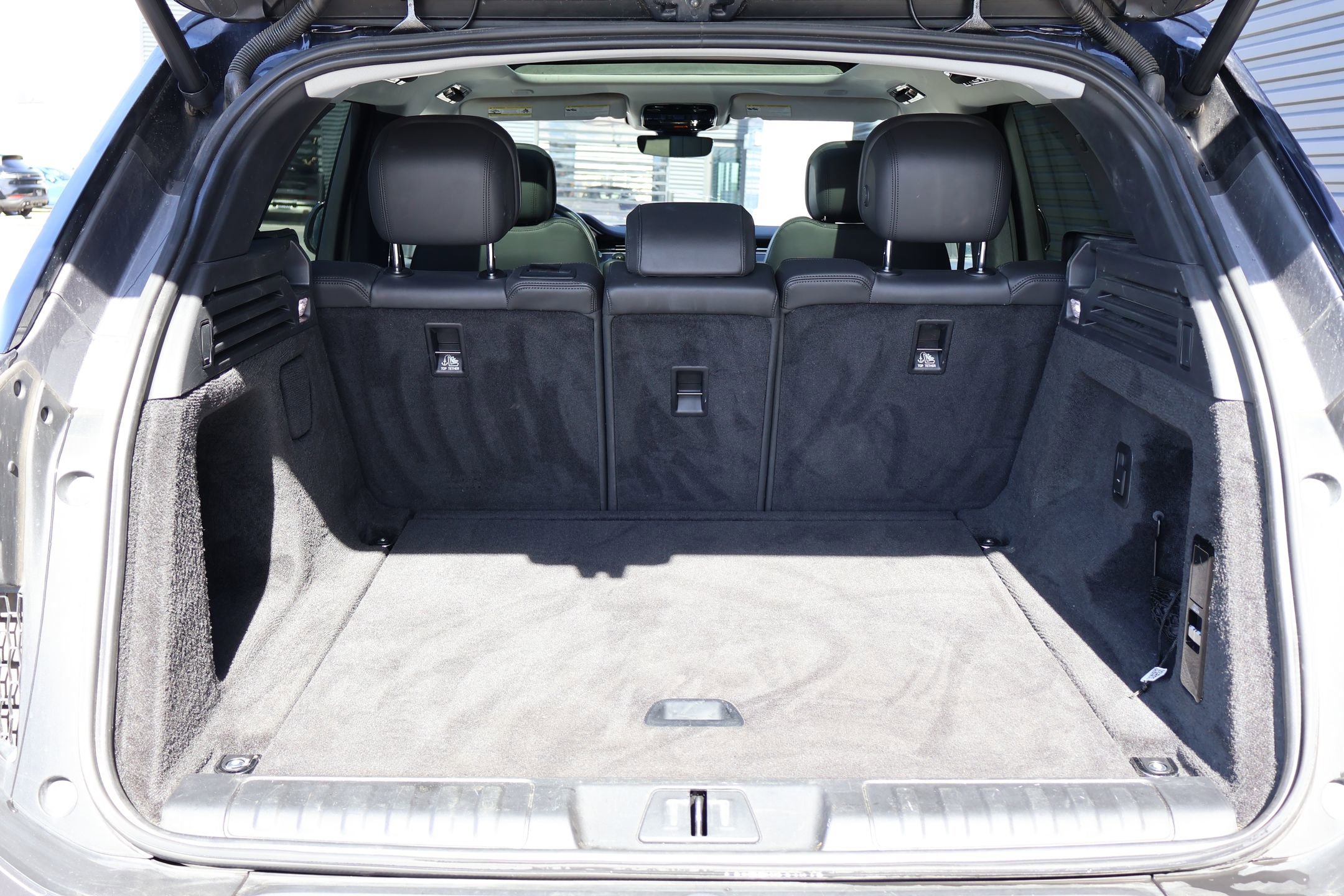 2023 Land Rover Range Rover Sport SE