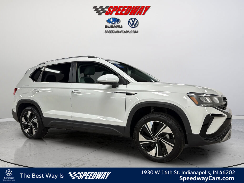 Certified 2024 Volkswagen Taos SE w/ Panoramic Sunroof Package