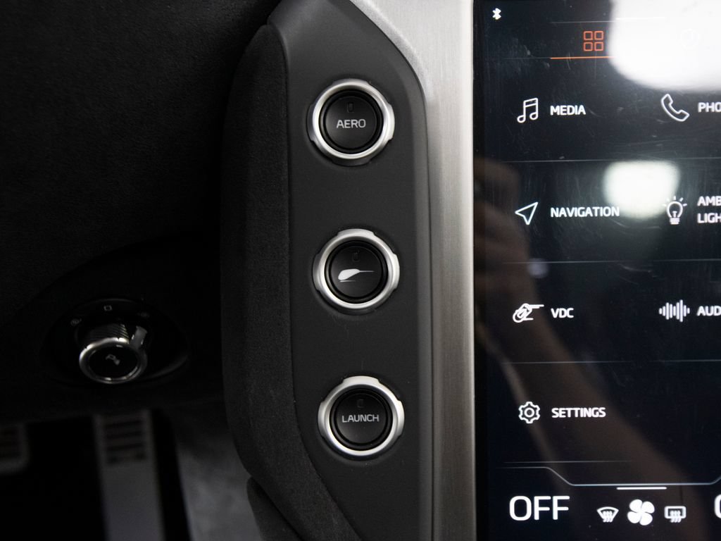 Used 2025 McLaren 750S photo 19