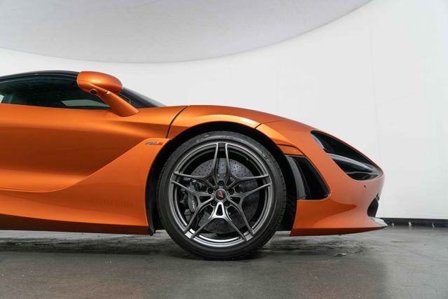 Used 2018 McLaren 720S photo 11