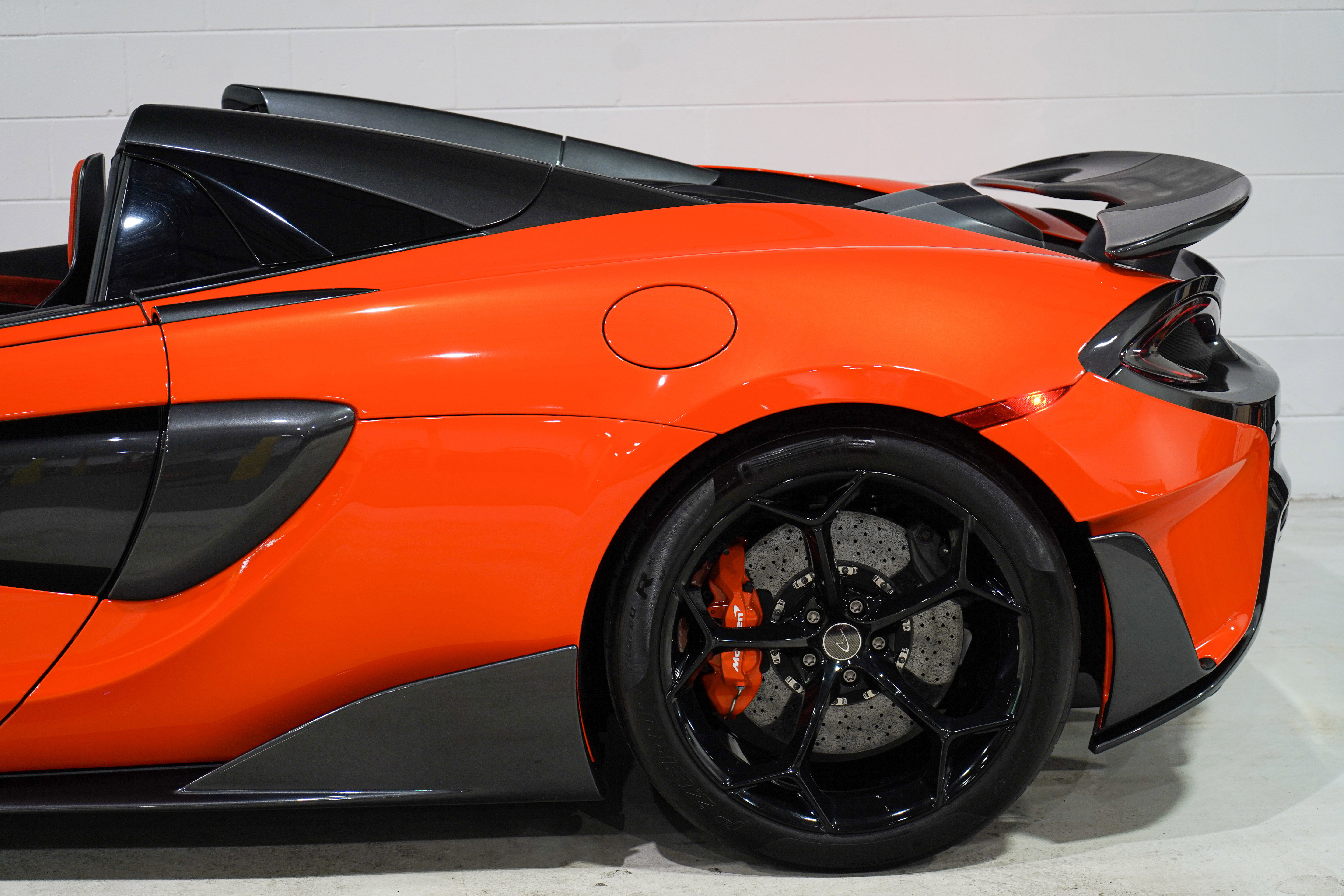 Used 2020 McLaren 600LT Spider photo 32