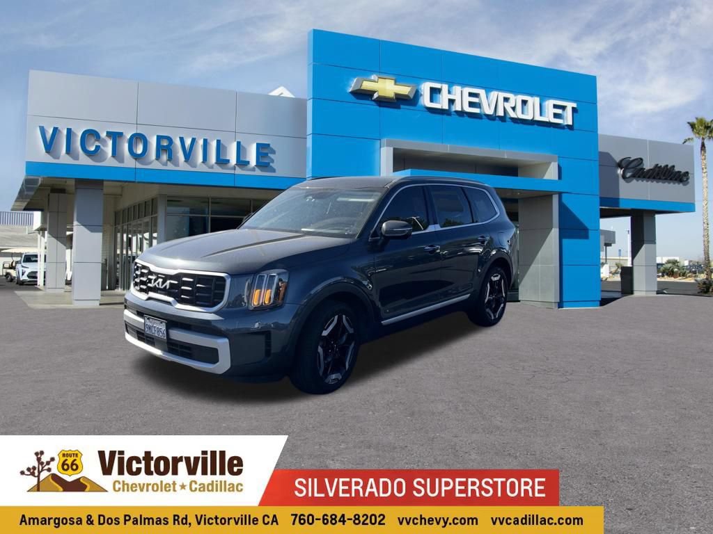 Used 2024 Kia Telluride S w/ S Sunroof Package