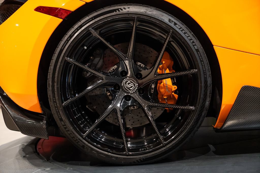 Used 2018 McLaren 720S photo 15