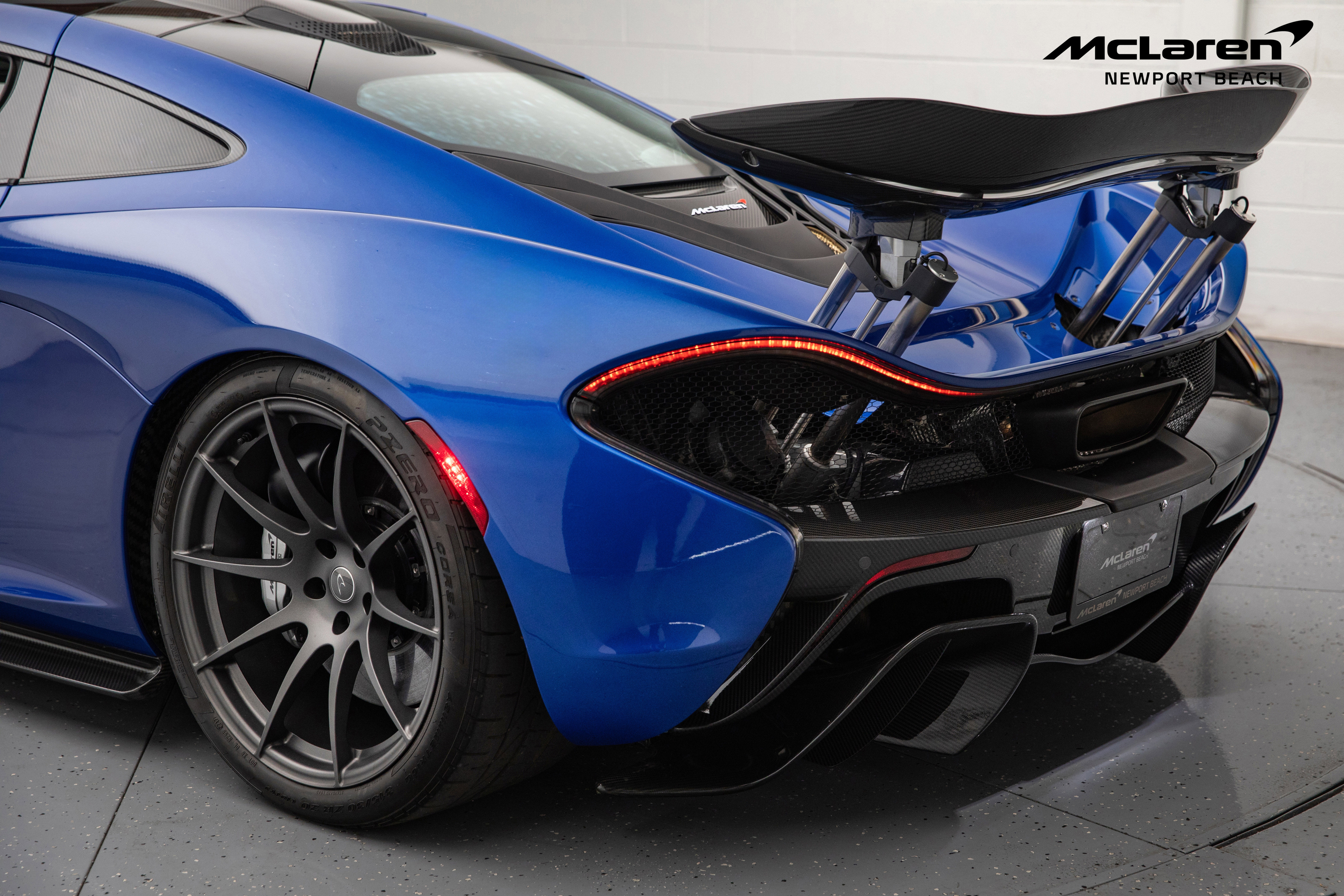 Used 2014 McLaren P1 photo 24