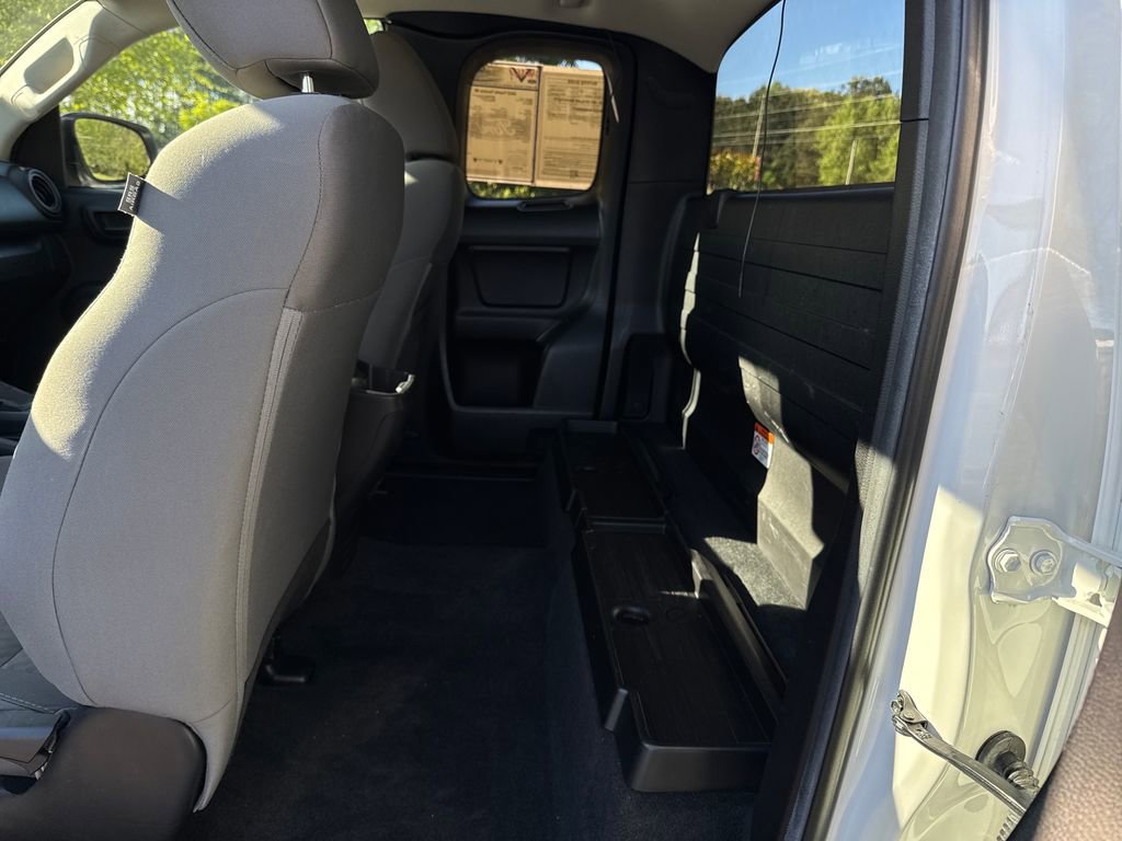 2022 Toyota Tacoma SR