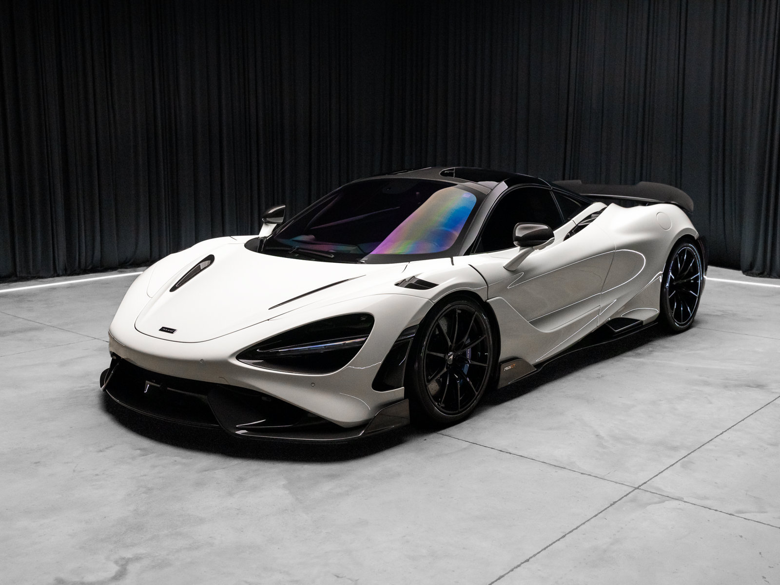 Used 2021 McLaren 765LT photo 22