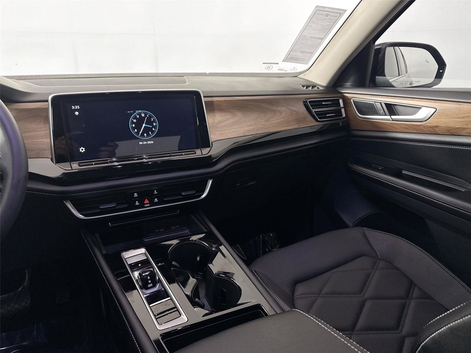 2024 Volkswagen Atlas SE