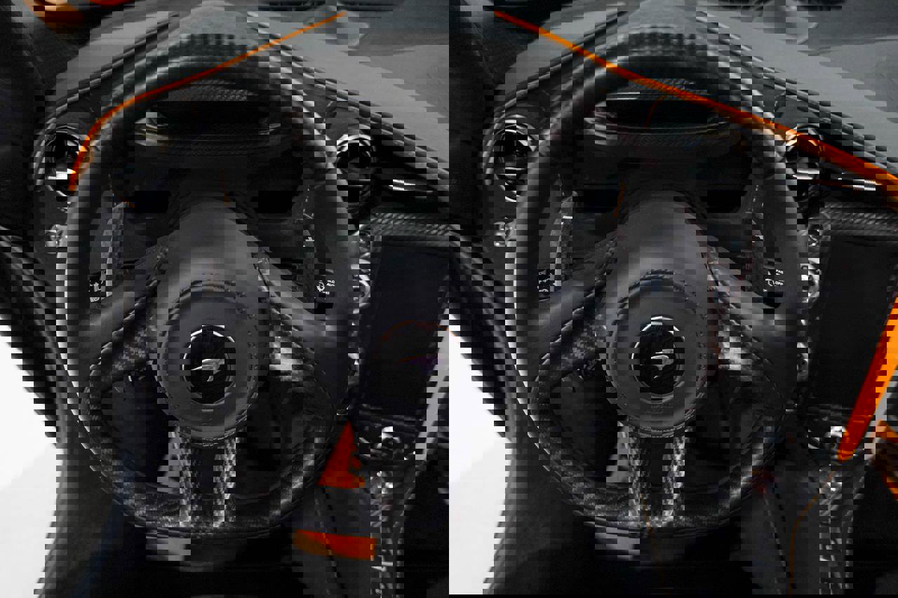 Used 2022 McLaren 720S Performance photo 14