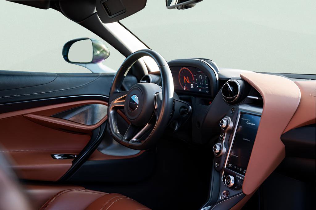 Used 2018 McLaren 720S photo 44