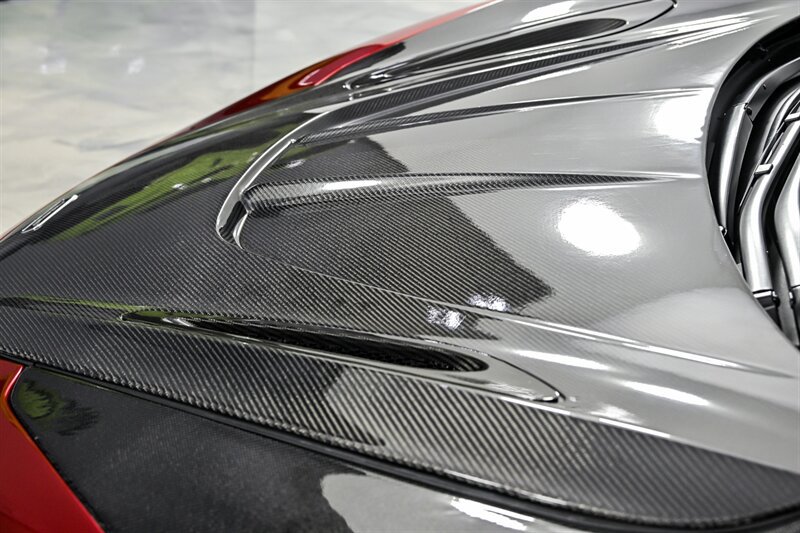 Used 2021 McLaren 720S Performance photo 8