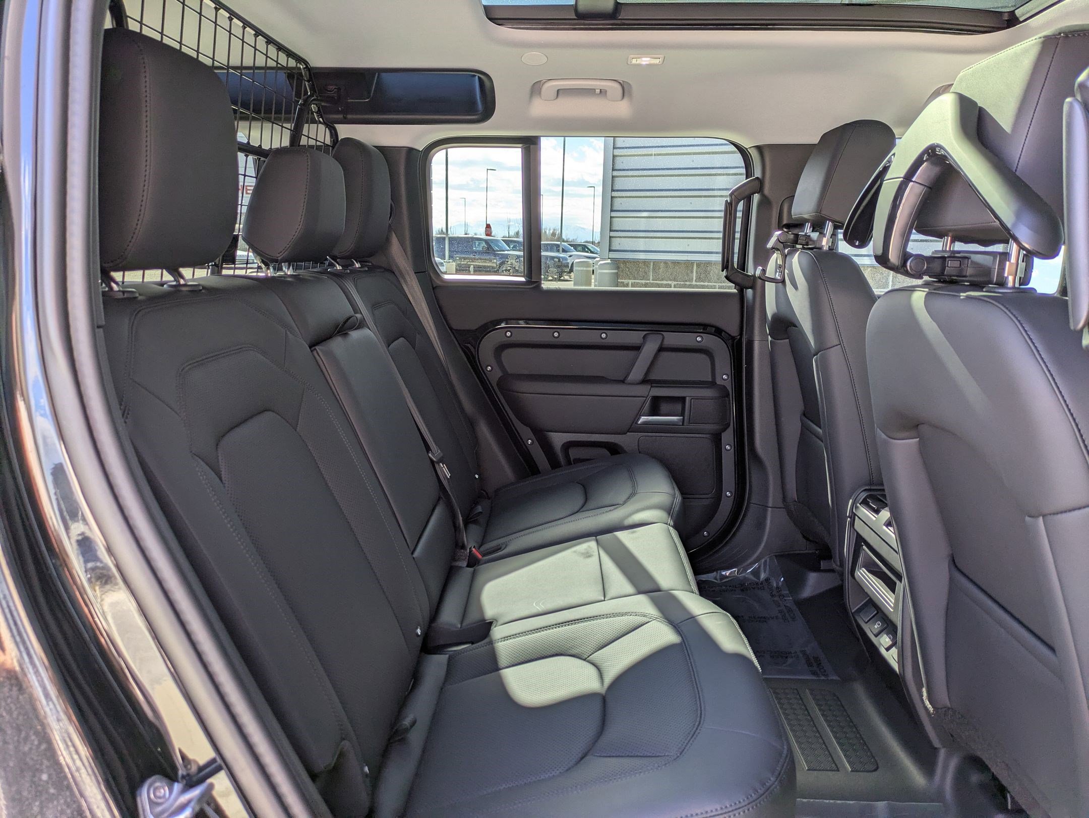 2025 Land Rover Defender 110 S