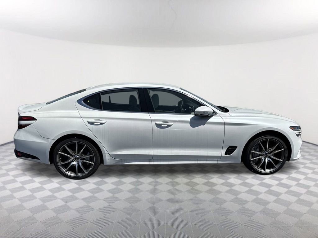 2025 Genesis G70 2.5T