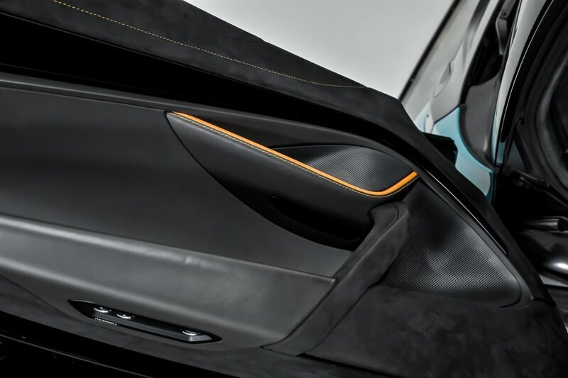 Used 2022 McLaren 720S Performance photo 19