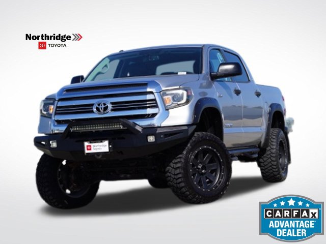 Used 2017 Toyota Tundra SR5 w/ SR5 Upgrade Package