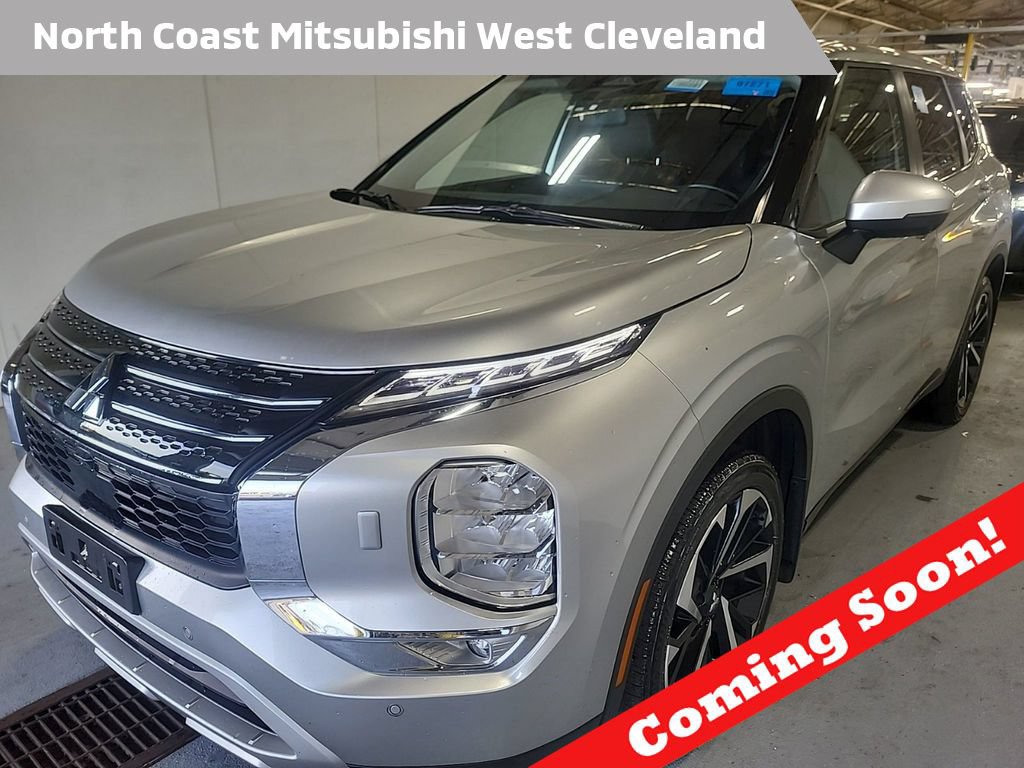 Used 2024 Mitsubishi Outlander SE