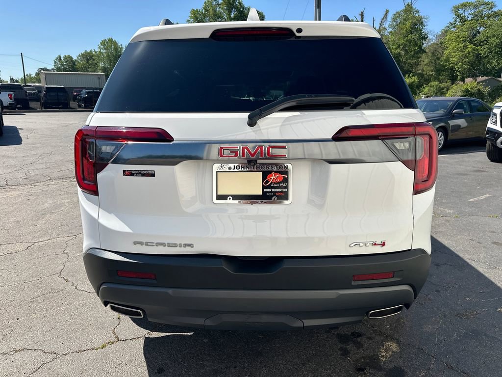 2023 GMC Acadia AT4