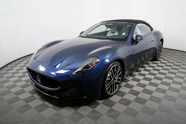2026 Maserati GranCabrio Modena
