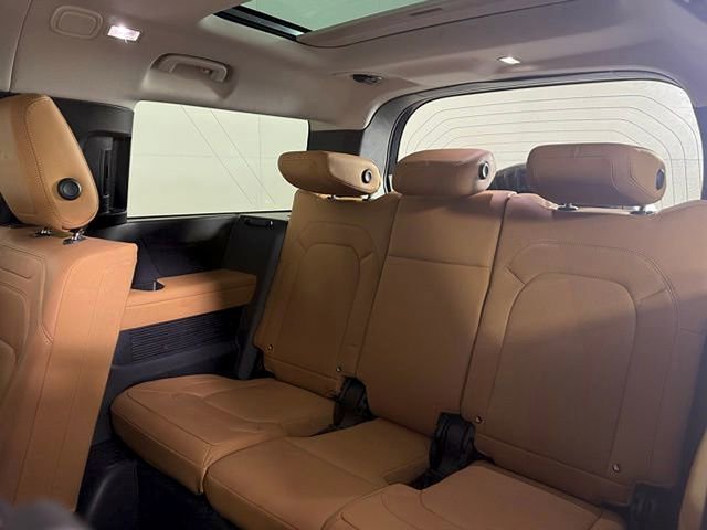 2023 Land Rover Defender 130 First Edition