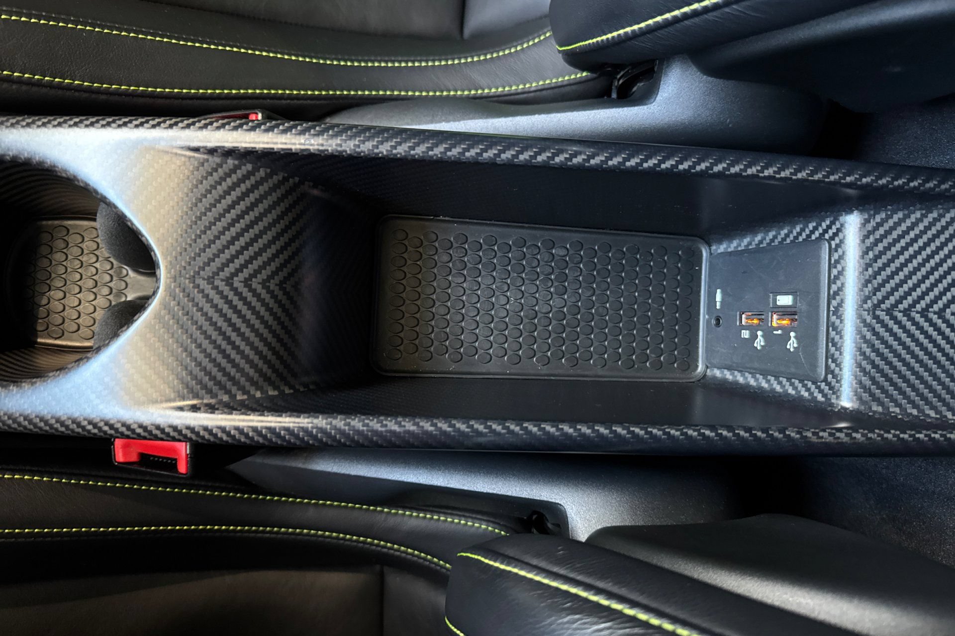 Used 2022 McLaren 765LT photo 25
