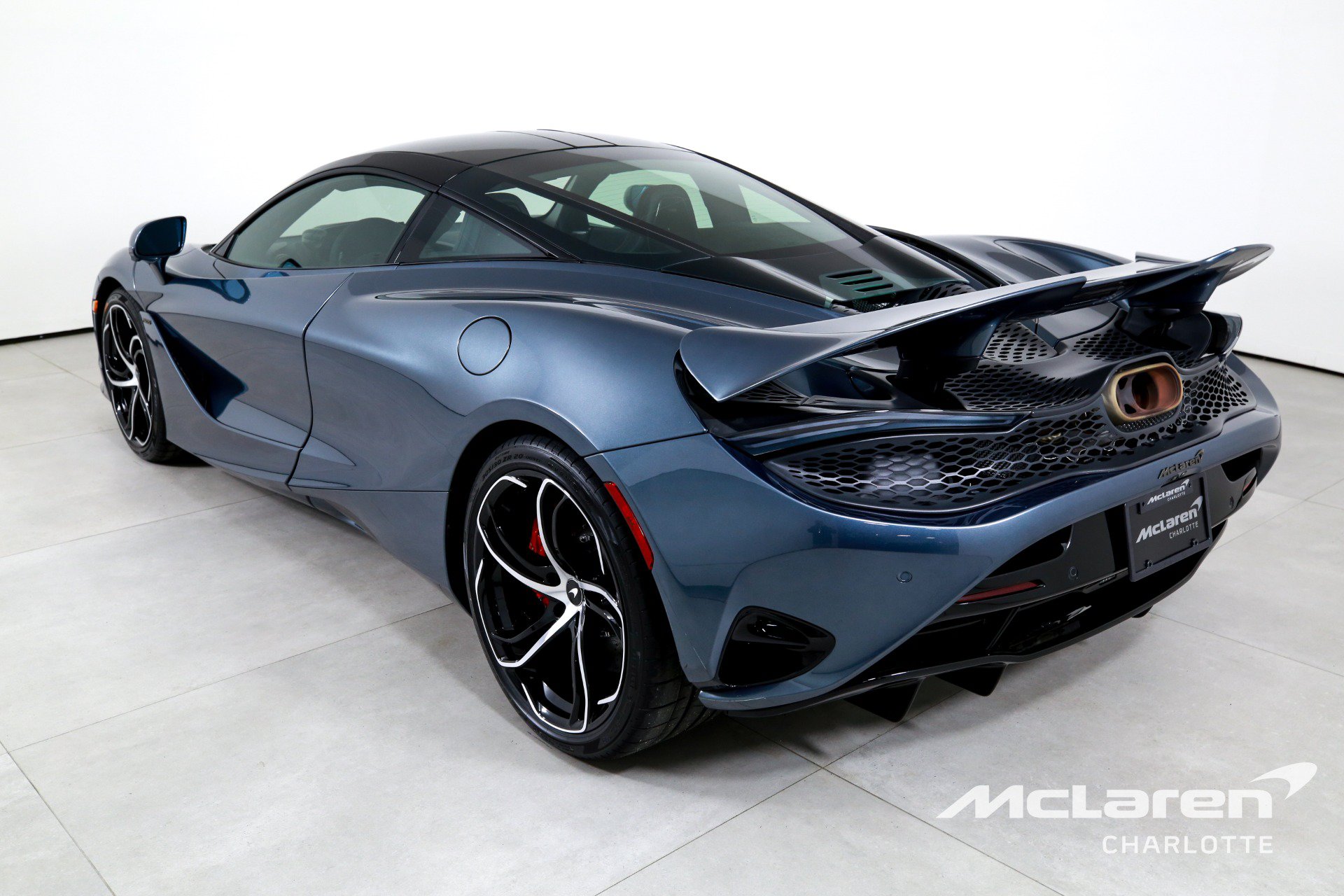 Used 2025 McLaren 750S photo 7
