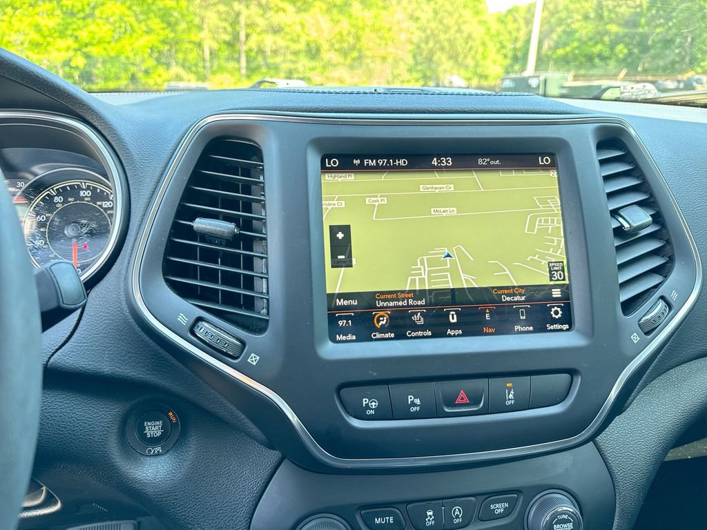 2023 Jeep Cherokee Altitude Lux