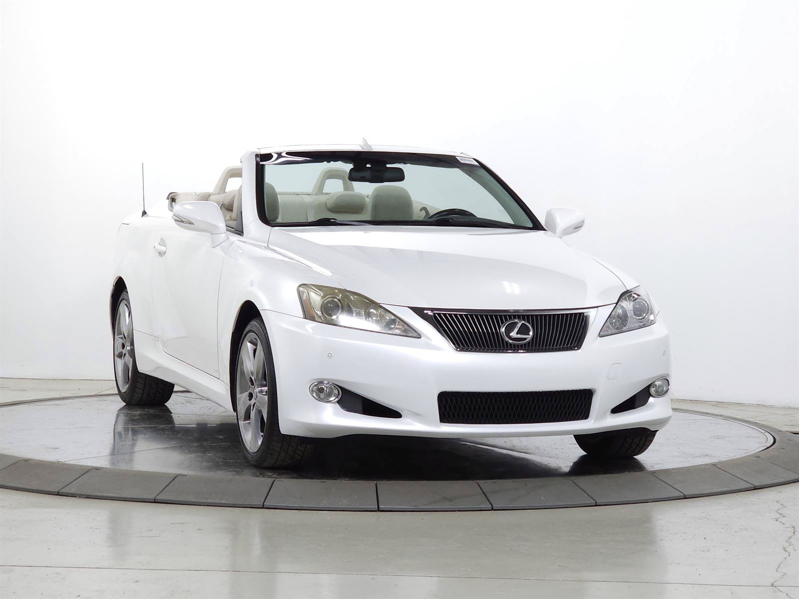 Used 2010 Lexus IS 250C w/ Luxury Pkg