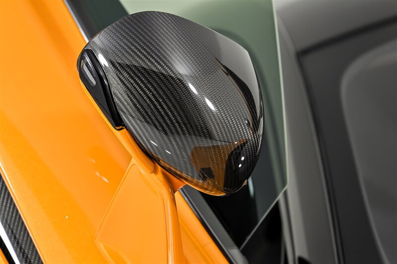 Used 2019 McLaren 600LT photo 10