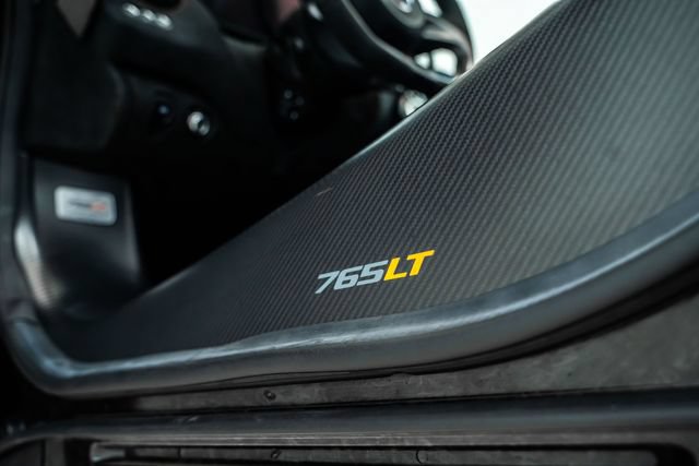Used 2022 McLaren 765LT photo 37