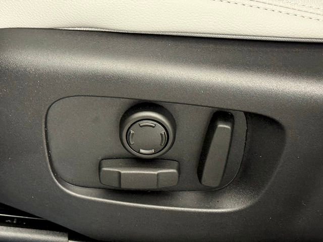 2026 Land Rover Range Rover Velar S