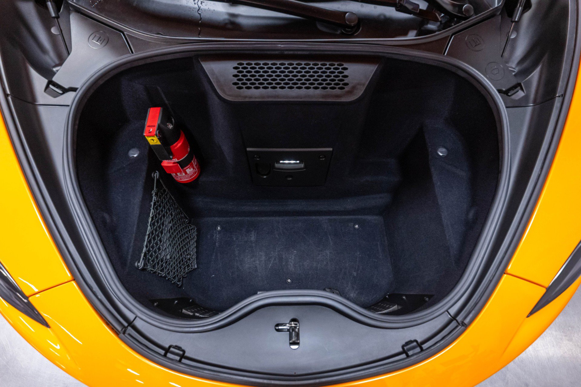 Used 2019 McLaren 600LT photo 38