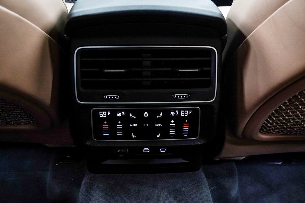 2024 Audi Q8 Prestige