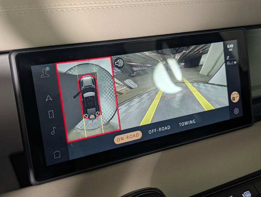 2022 Land Rover Defender 110 SE