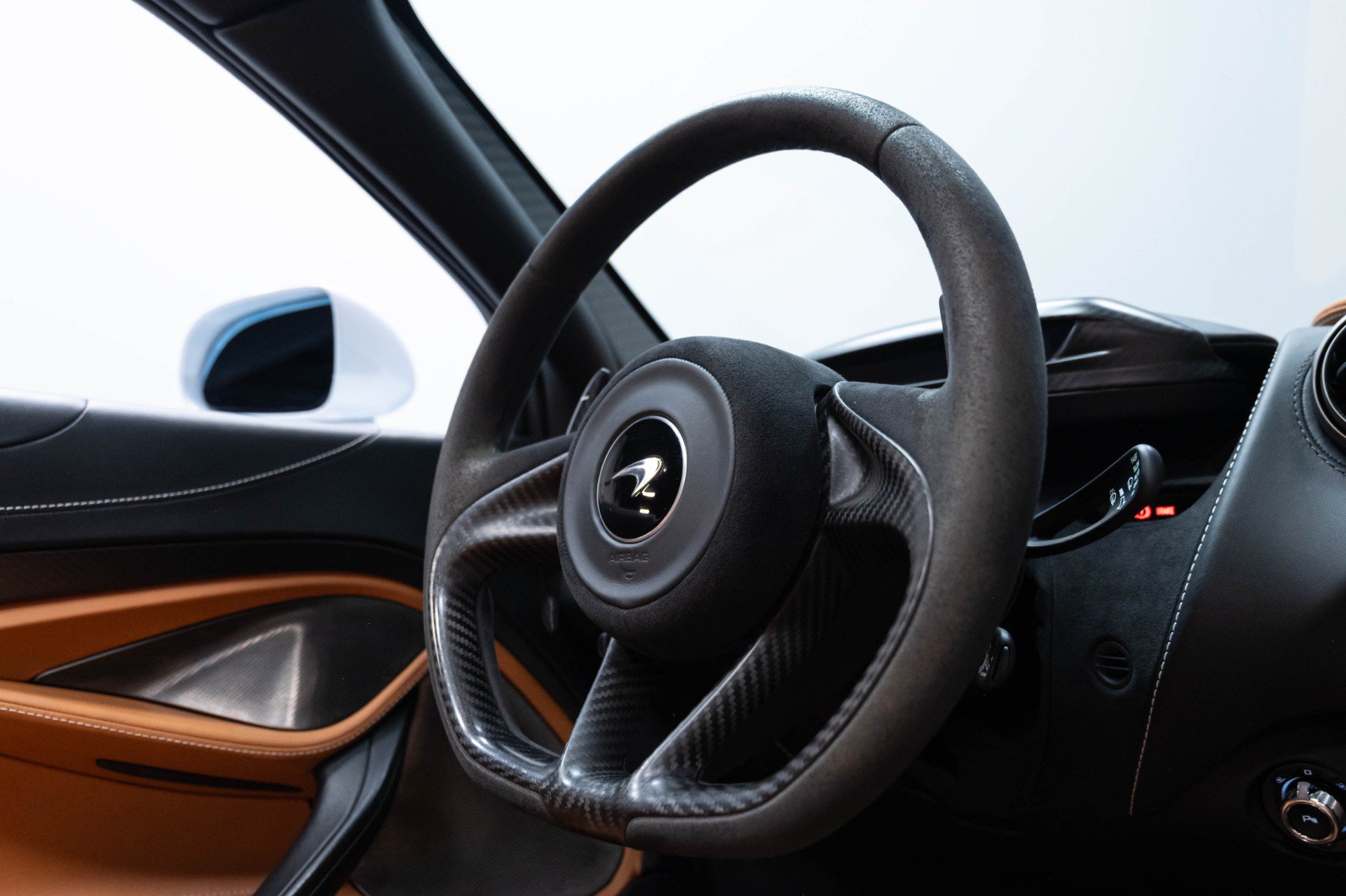 Used 2020 McLaren 720S Luxury photo 35