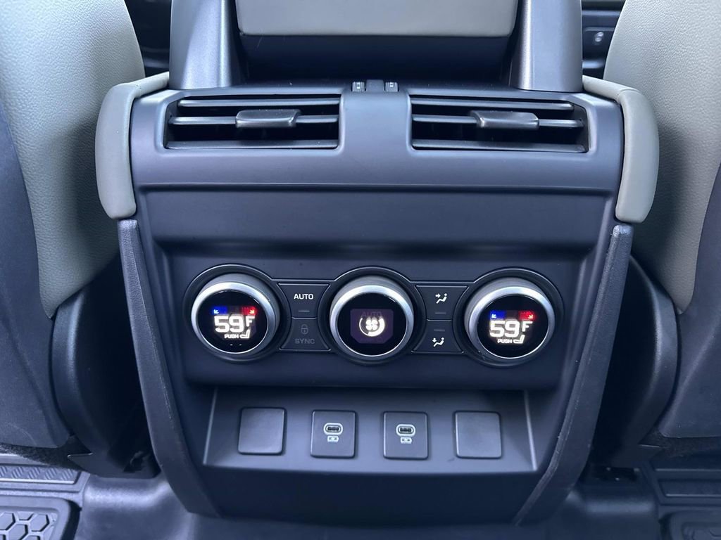 2024 Land Rover Defender 110 S