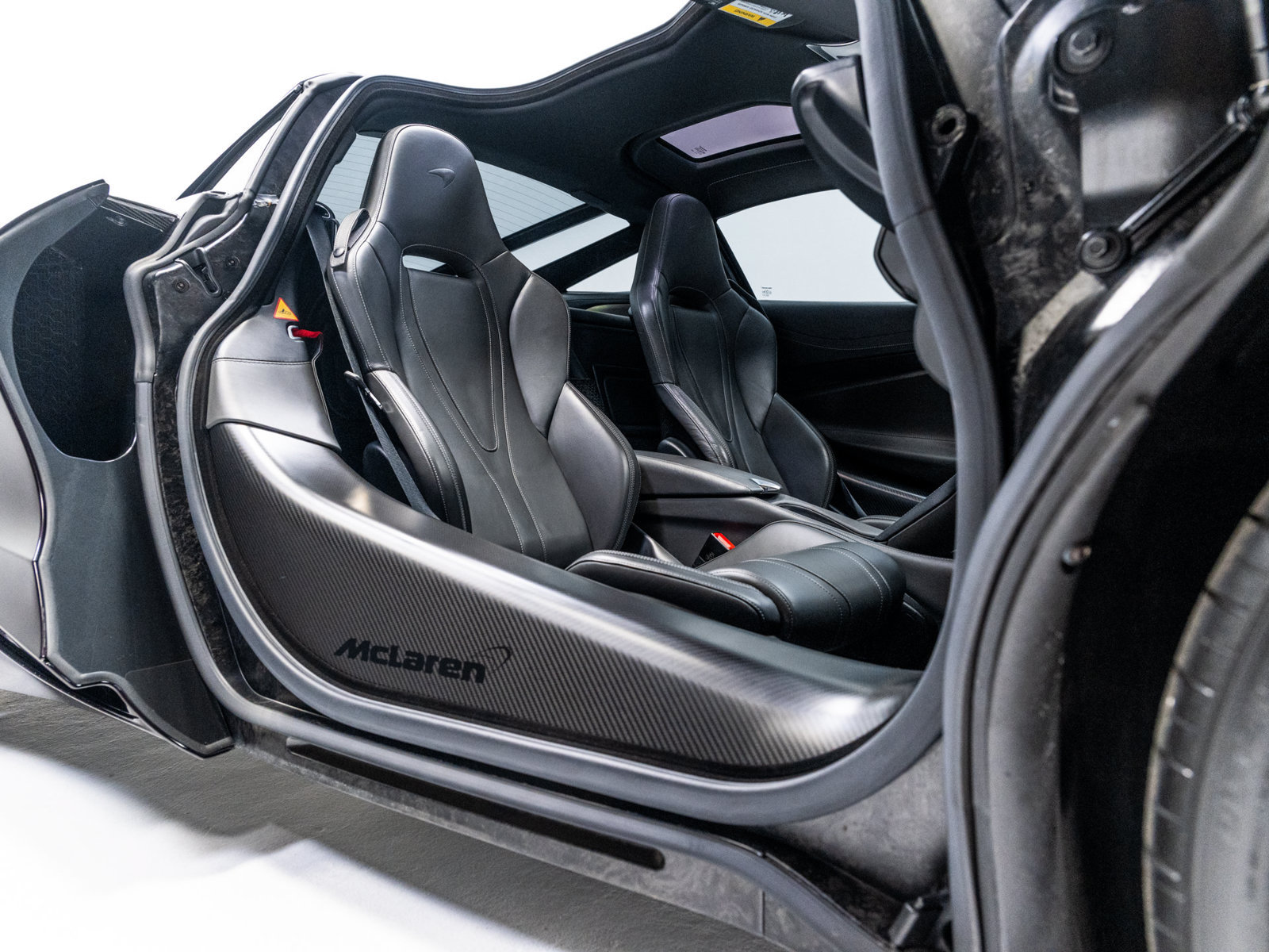 Used 2018 McLaren 720S Luxury photo 38