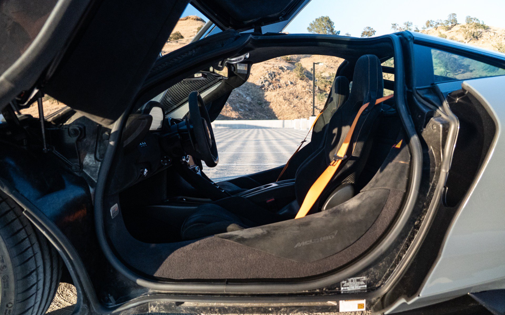 Used 2021 McLaren 765LT photo 2