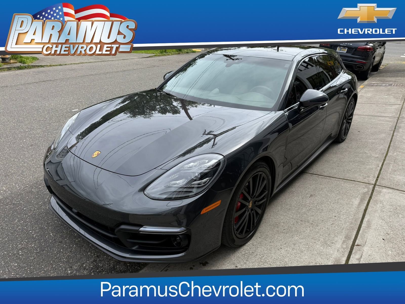 2020 Porsche Panamera GTS Sport Turismo AWD