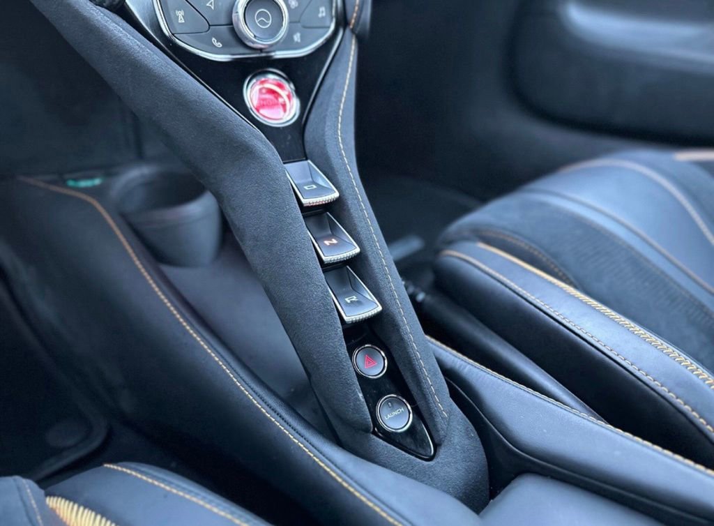 Used 2021 McLaren 720S Performance photo 16