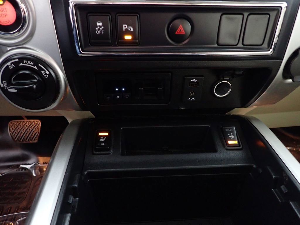 2016 Nissan Titan SL