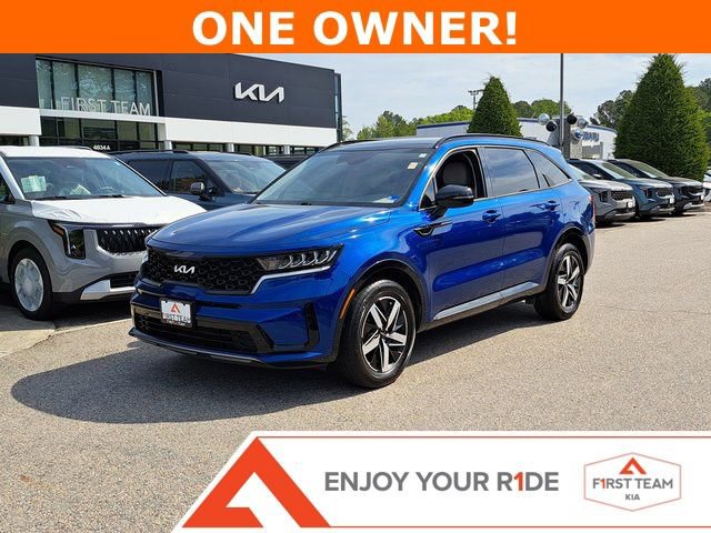 Used 2022 Kia Sorento S w/ Panoramic Sunroof Package