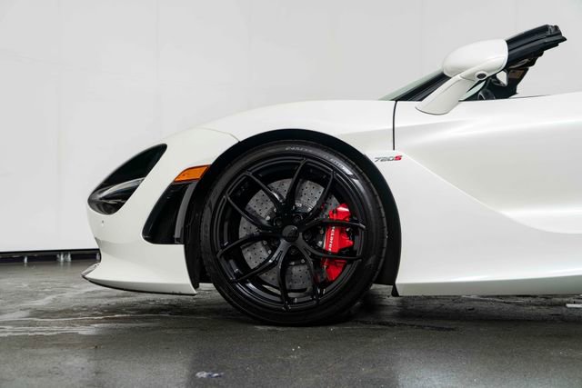 Used 2020 McLaren 720S Luxury photo 16