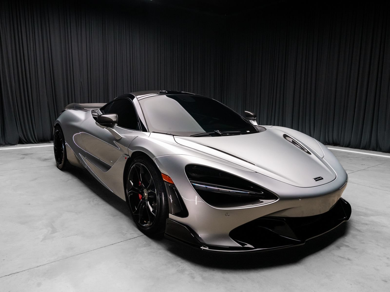 Used 2019 McLaren 720S photo 8