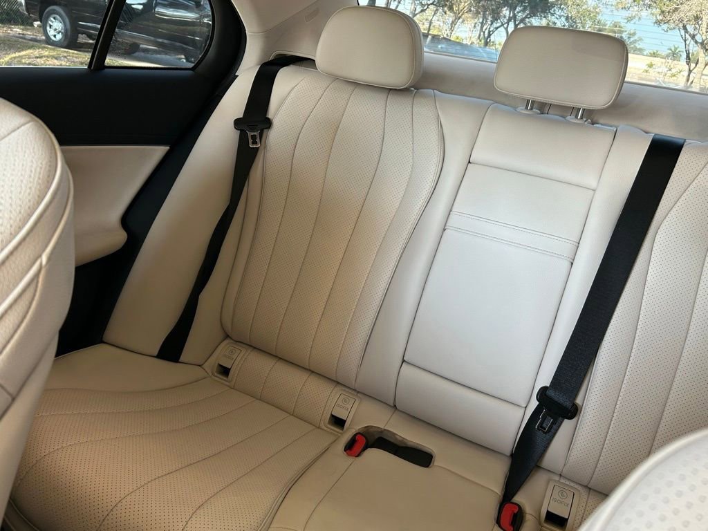 2025 Mercedes-Benz E 350 4MATIC Sedan