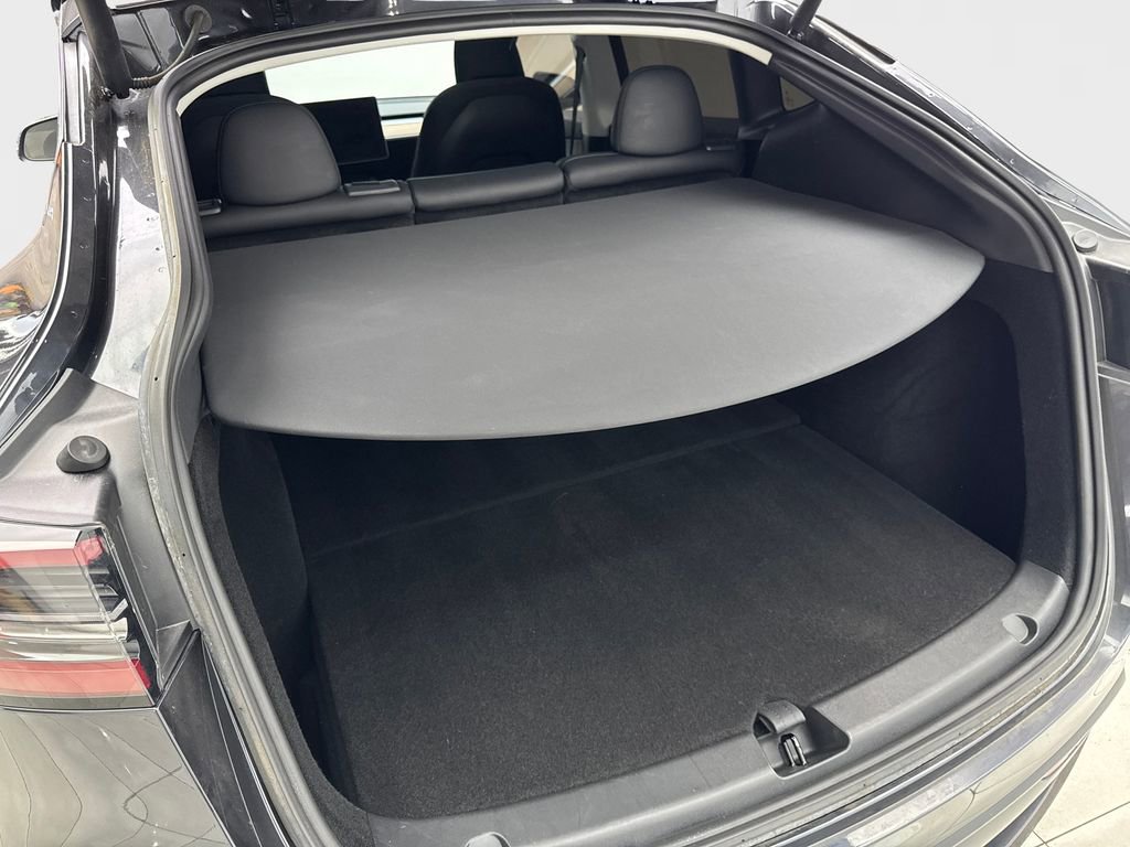 2024 Tesla Model Y Performance