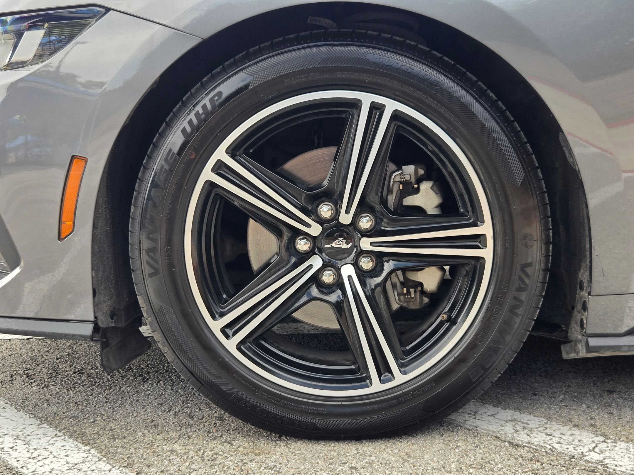 2024 Ford Mustang Premium