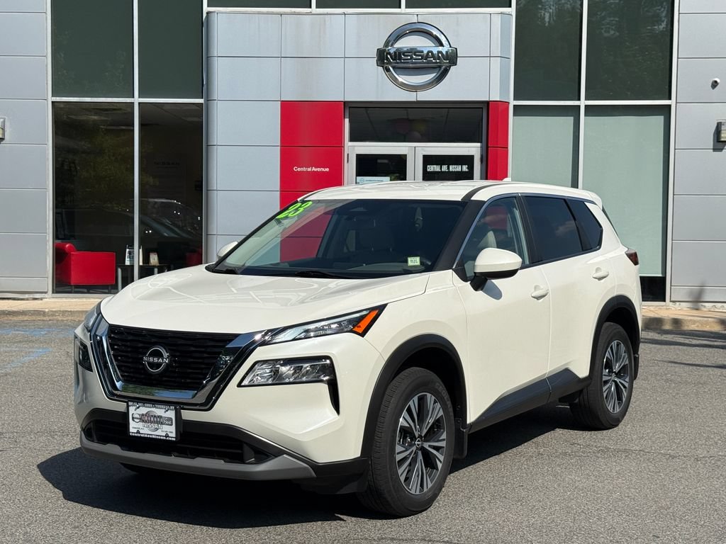 Used 2023 Nissan Rogue SV